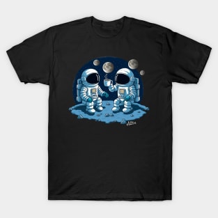 Astronauts drinking coffee in space T-Shirt